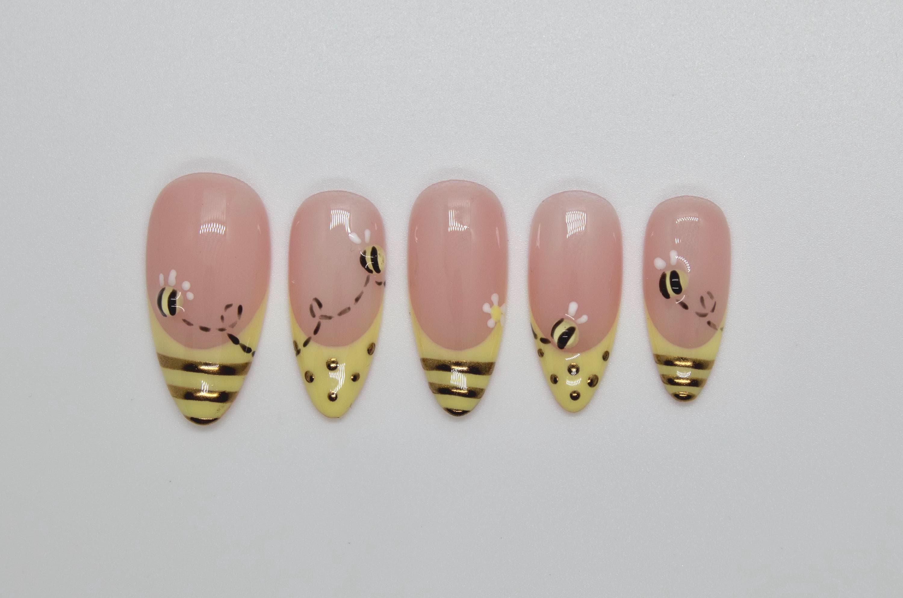 Yellow bumblebee press on nail