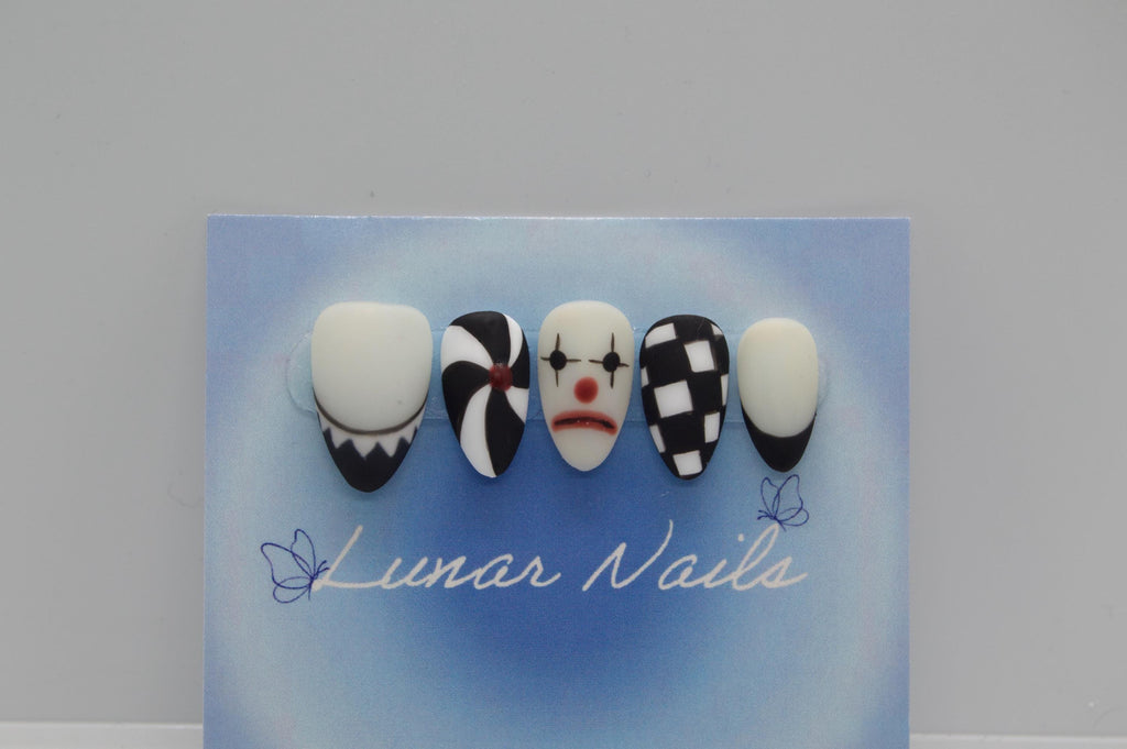 Harlequin Haunt – Gothic Clown Press-On Nails