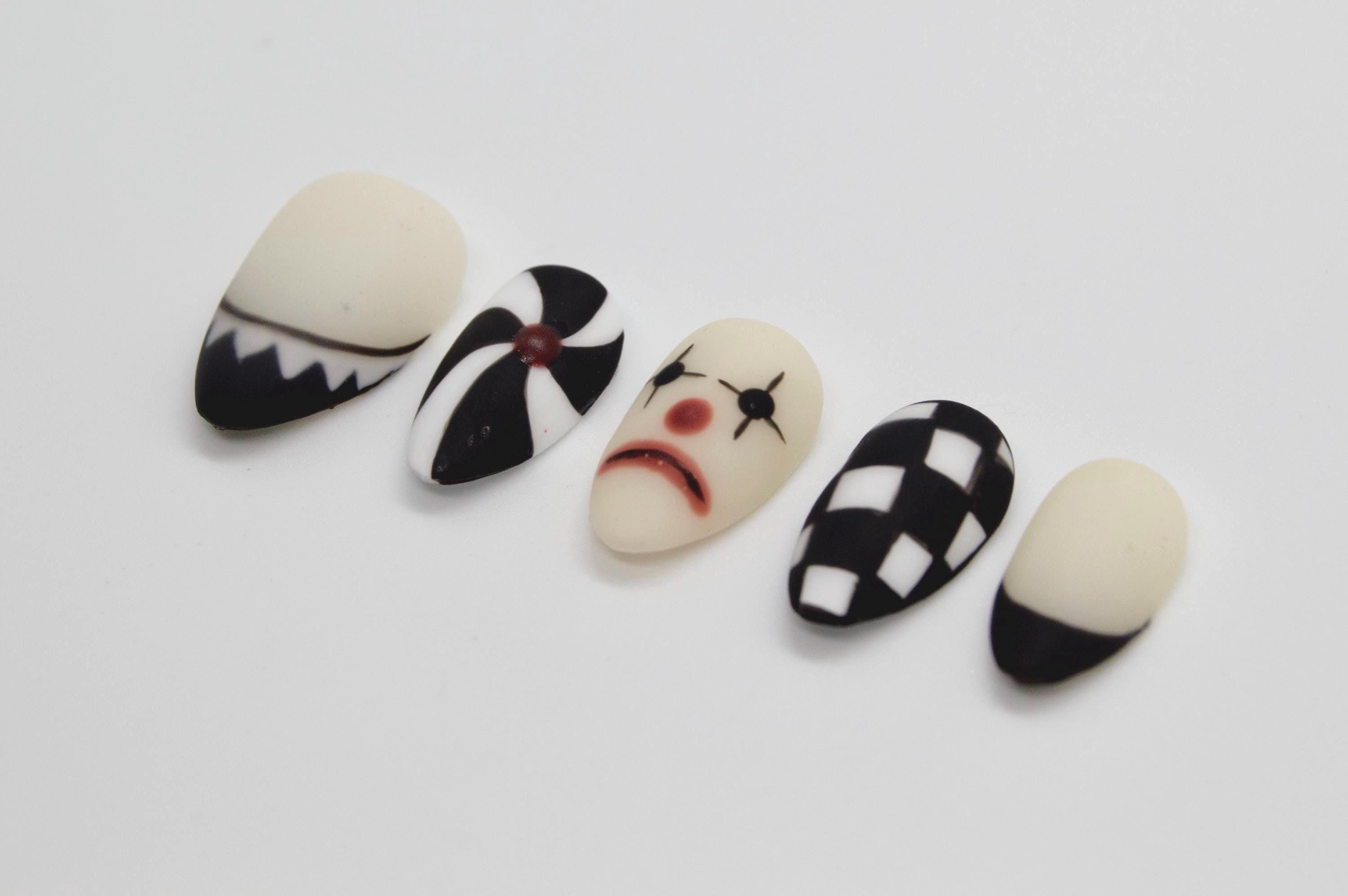 Harlequin Haunt – Gothic Clown Press-On Nails