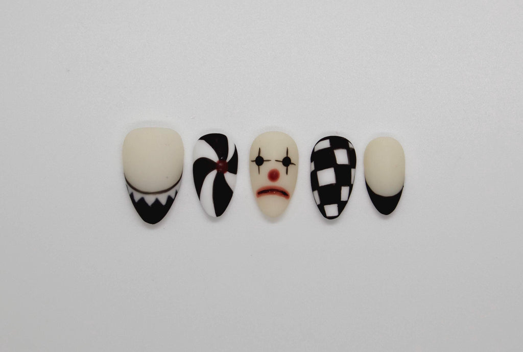 Harlequin Haunt – Gothic Clown Press-On Nails