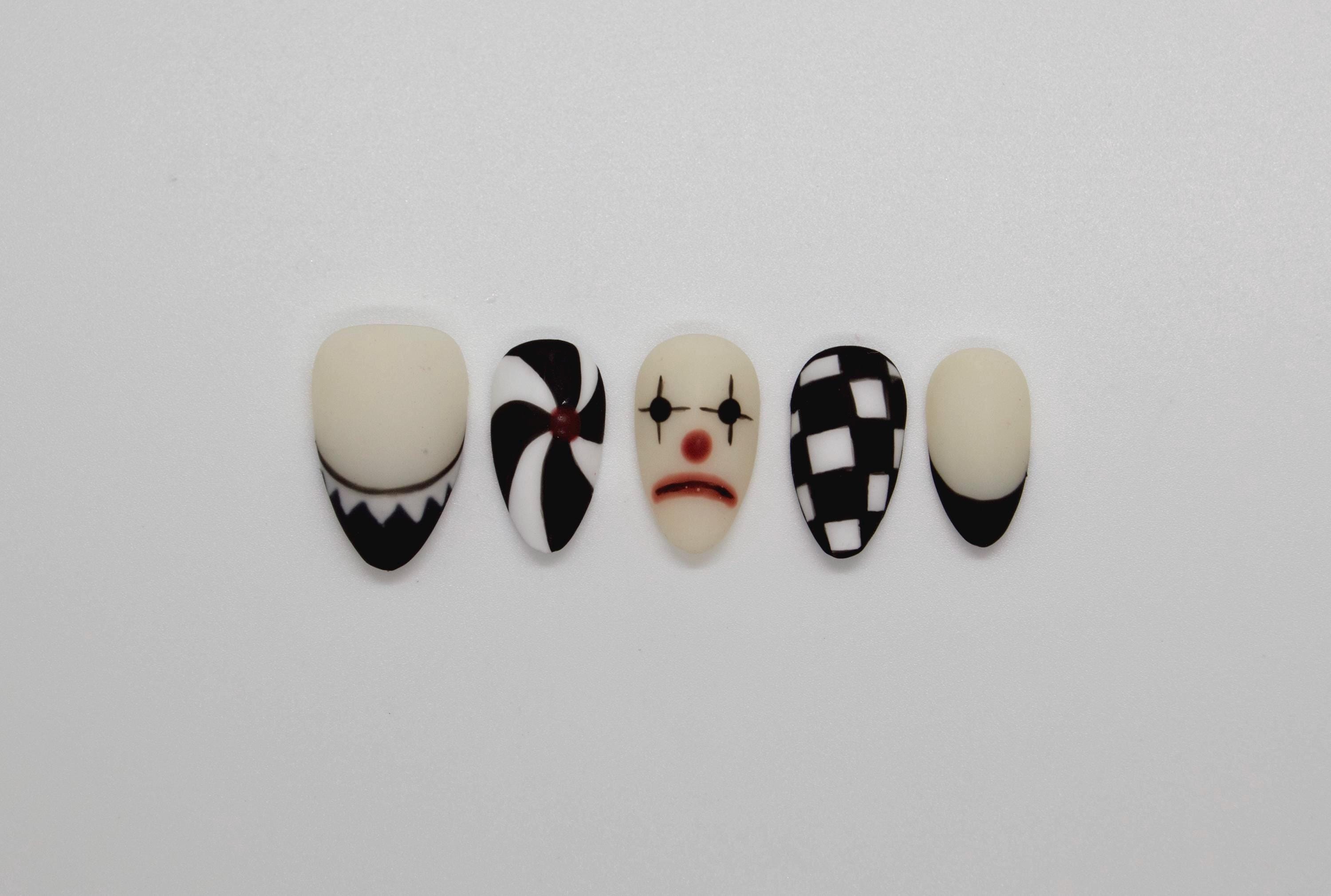 Harlequin Haunt – Gothic Clown Press-On Nails