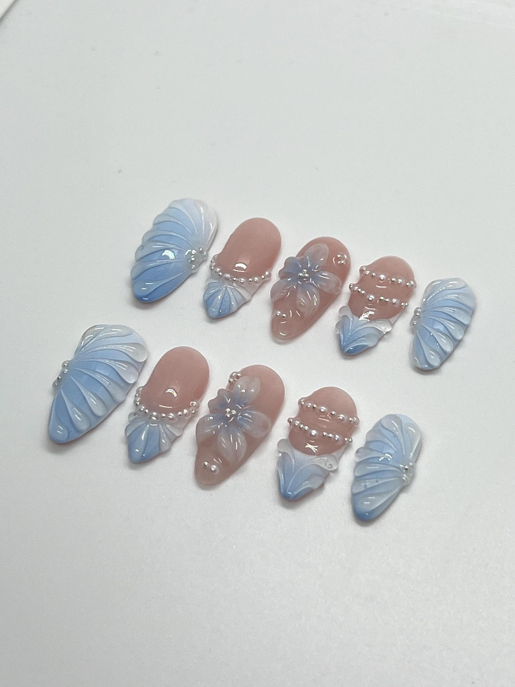 Blue pearl press on nail set